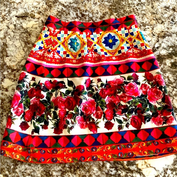 COPY - Dolce and Gabbana floral skirt  colorful perfect for summer size s